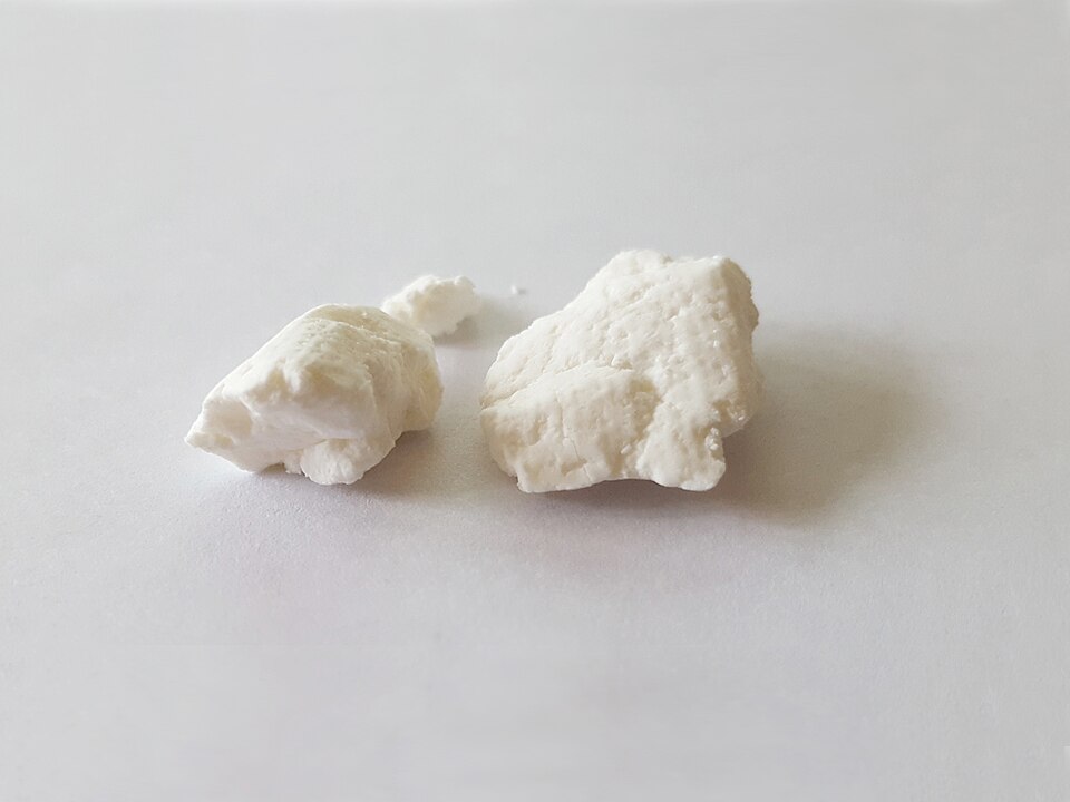 Amphetamine powder sample, as identified by the photographer; not a prescription tablet.